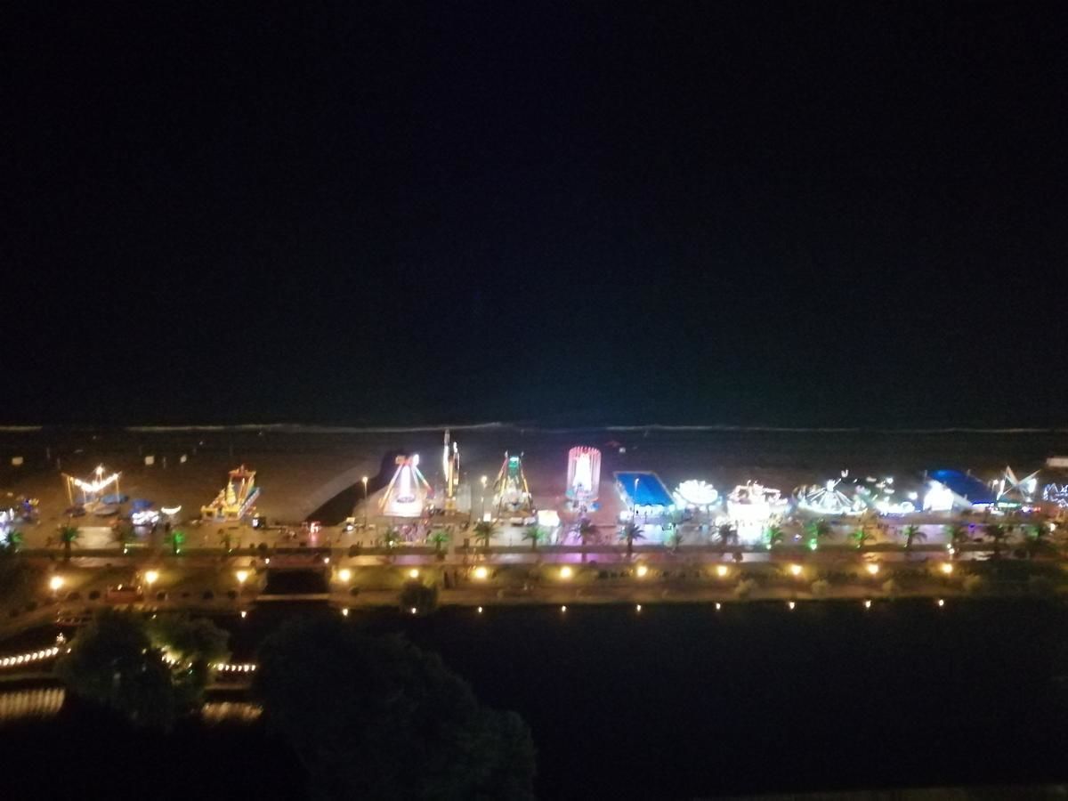 Отель Twins tower Orbi city Батуми