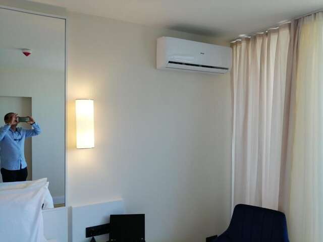Отель Twins tower Orbi city Батуми-73